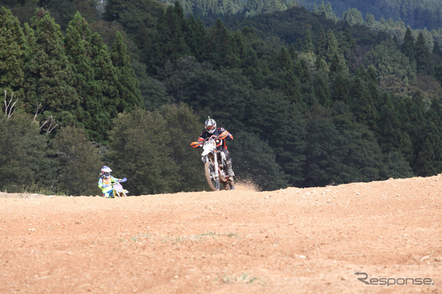 【JNCC 第7戦】糸魚川ラウンド、一騎打ちを制したのは渡辺選手［写真蔵］