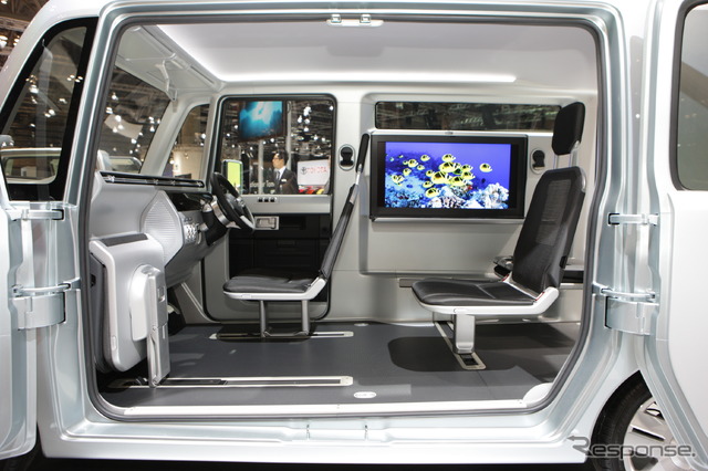 ダイハツは東京モーターショーで発表した「DECA DECA」をベースとした新型軽自動車を発売する(写真はコンセプトカー)