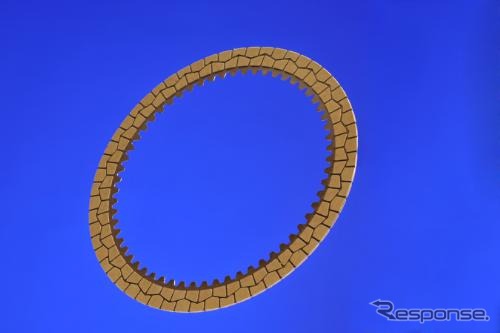ボルグワーナーがフォルクスワーゲンに供給するデュアルクラッチトランスミッション用部品