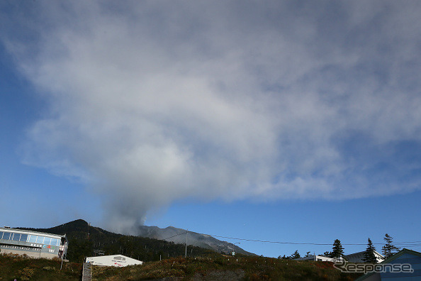 27日に噴火した御岳山