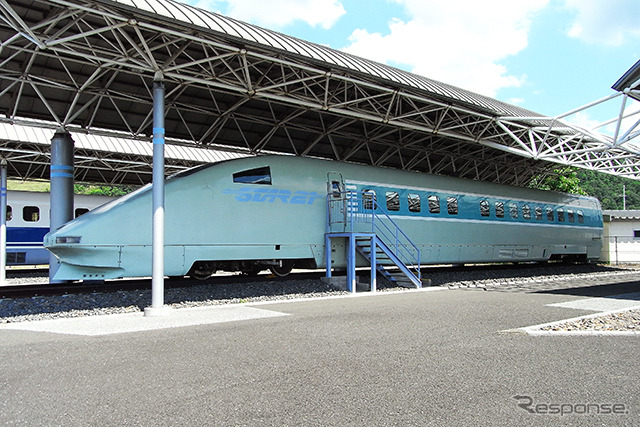 鉄道総合技術研究所・風洞技術センター(滋賀県米原市梅ケ原)にある300X、STAR21、WIN350など。