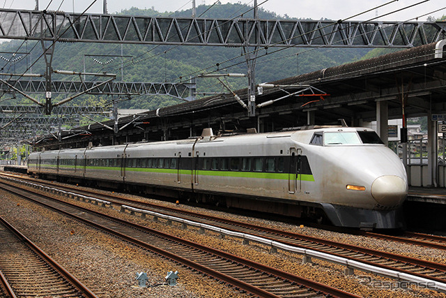 東海道新幹線を引退し、山陽新幹線で活躍していたころの100系。