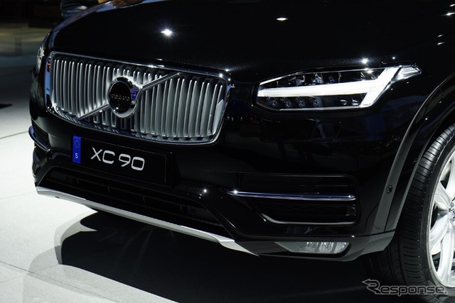 新型 ボルボ XC90(パリモーターショー14)