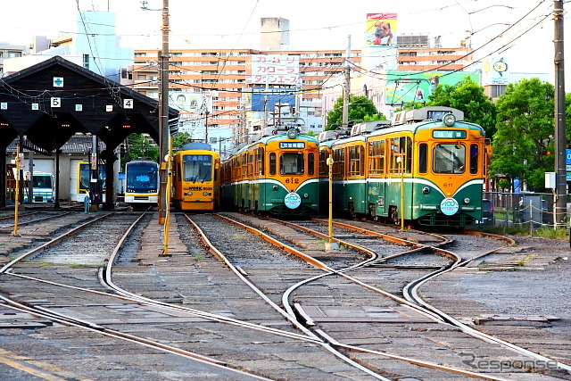 高麗町にある現在の市電車庫。施設の老朽化に伴い移転することになった。