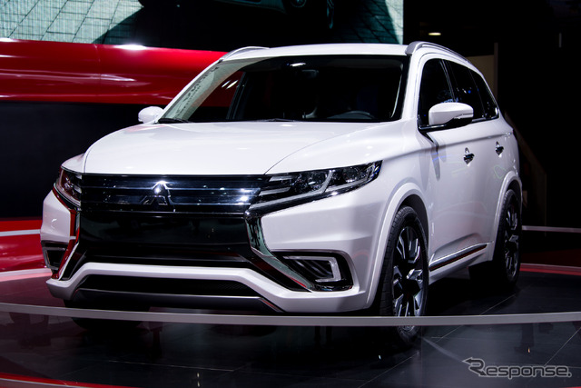 三菱・アウトランダー PHEV コンセプト-S(パリモーターショー14)