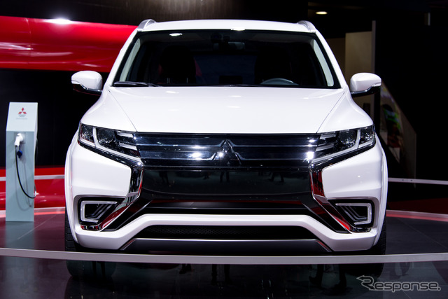 三菱・アウトランダー PHEV コンセプト-S(パリモーターショー14)
