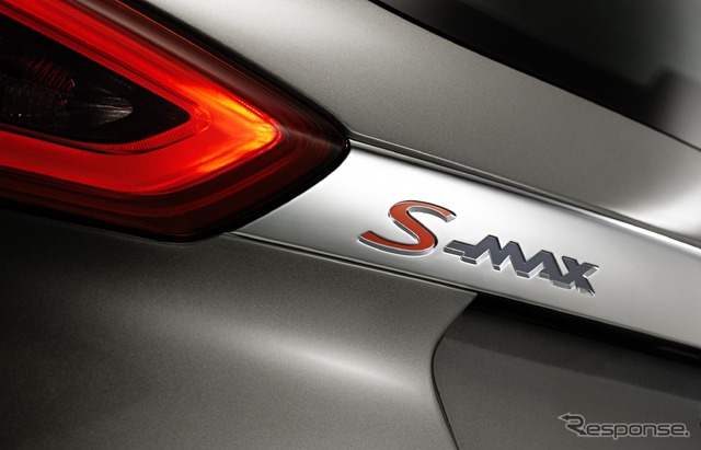 新型 フォード S-MAX