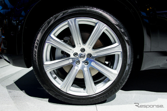 ボルボ XC90(パリモーターショー14)