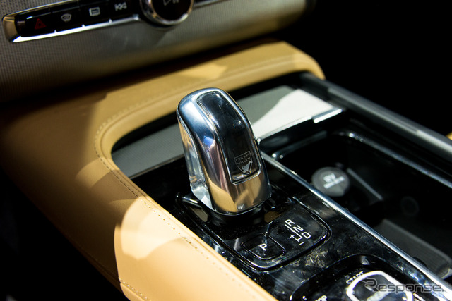 ボルボ XC90(パリモーターショー14)