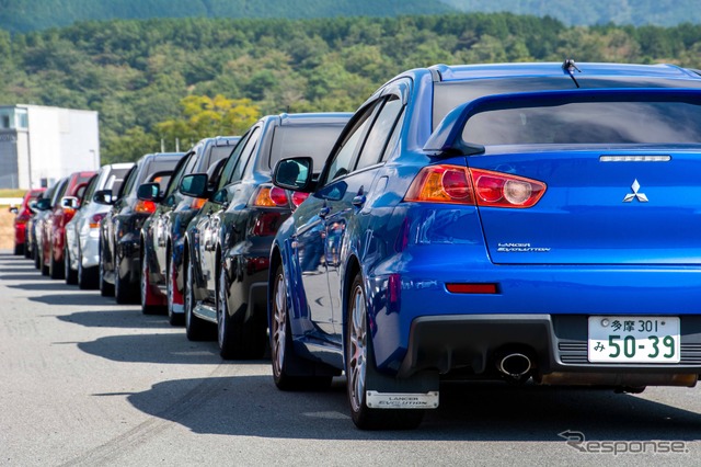 富士スピードウェイ ワンメイクドライビングレッスン(ランサーエボリューション・スバルWRX)