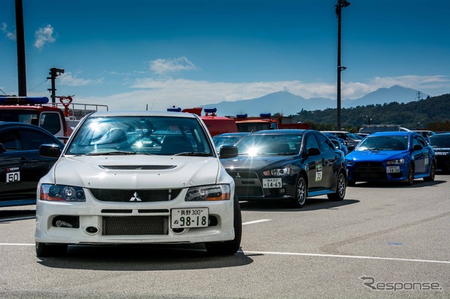 富士スピードウェイ ワンメイクドライビングレッスン(ランサーエボリューション・スバルWRX)