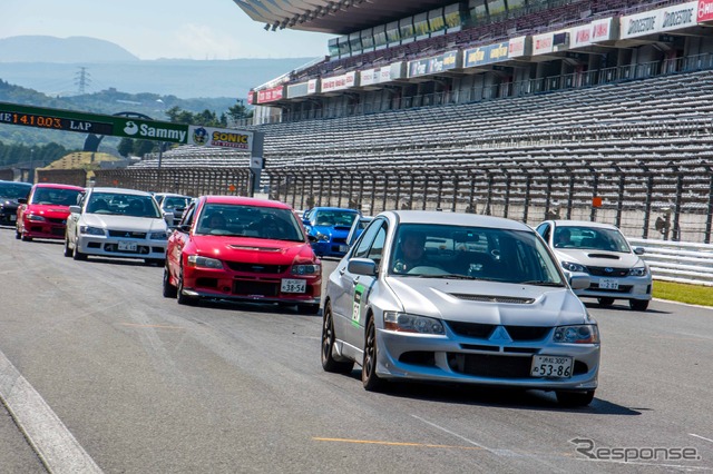 富士スピードウェイ ワンメイクドライビングレッスン(ランサーエボリューション・スバルWRX)