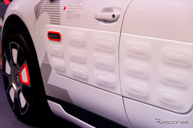シトロエン・C4カクタス エアフロー 2L(パリモーターショー14)