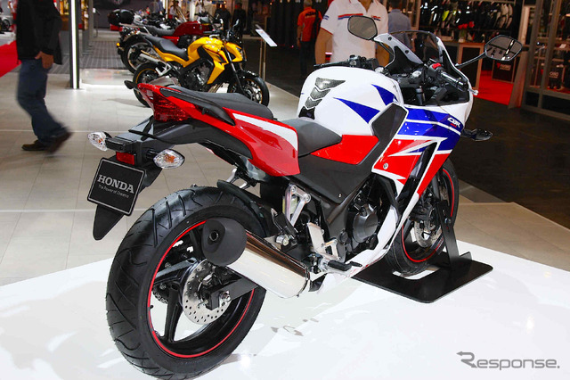 ホンダ・CBR300R（ドイツ・インターモト 2014）