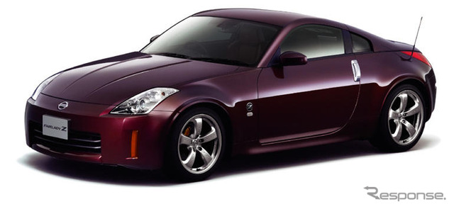 日産 フェアレディZ に19インチタイヤなどを装着した期間限定車