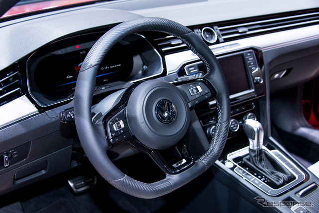 VW パサート(パリモーターショー14)