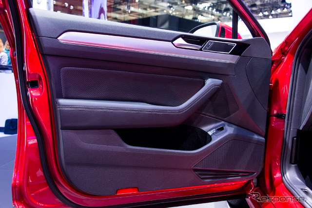 VW パサート(パリモーターショー14)