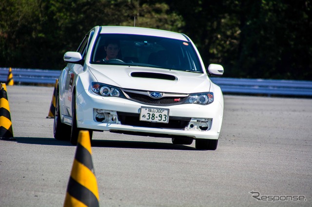 富士スピードウェイ ワンメイクドライビングレッスン(ランサーエボリューション・スバルWRX)