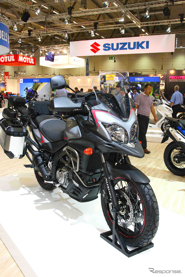 スズキ・Vストローム650 XT（ドイツ・インターモト 2014）