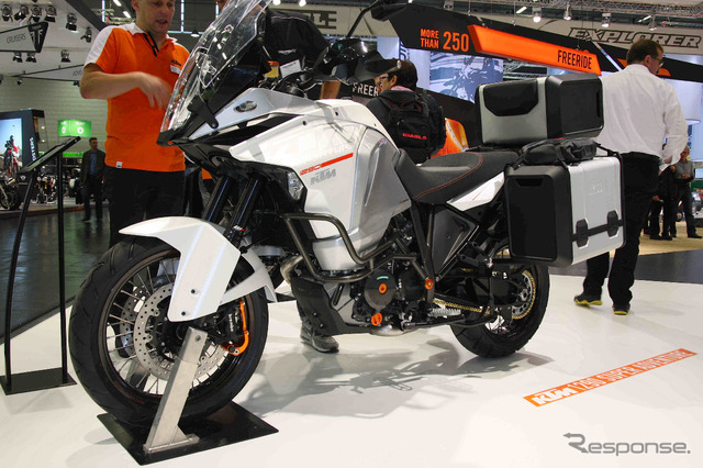 KTM・1290スーパーアドベンチャー（ドイツ・インターモト 2014）