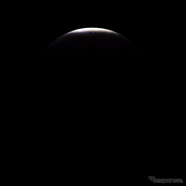 8日の皆既月食 19:21 1/10sec f6.4 千葉港