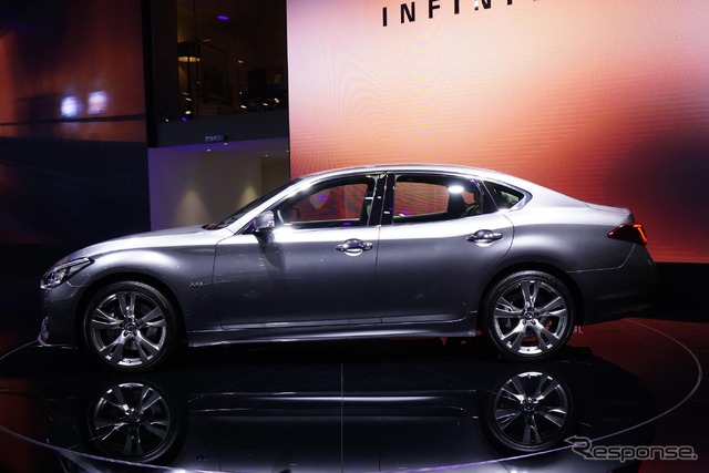 インフィニティ Q70(日産フーガ)改良新型(パリモーターショー14)