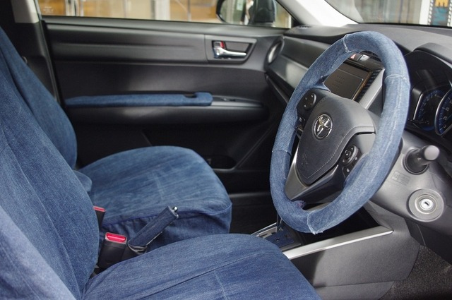 COROLLA HYBRID JEANS