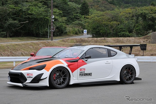 TRD グリフォン コンセプト