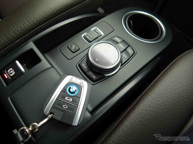 BMW i3 レンジエクステンダー装備車
