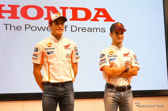 マルク・マルケス選手(左)とダニ・ペドロサ選手