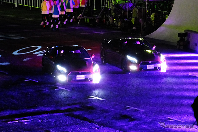 クルマ・バイクの一大イベント「東京モーターフェス 2014」(東京・台場、10月 11~13日)で披露されるサーカスショー「シルク・ド・モビ」