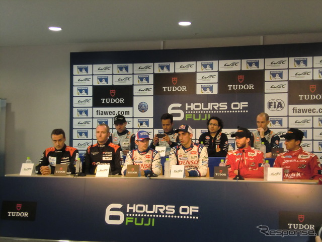 予選後のポール会見には各クラスの1位が集合。