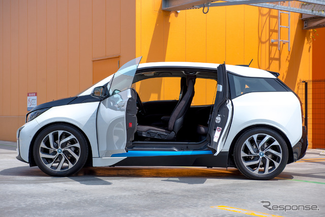 BMW i3