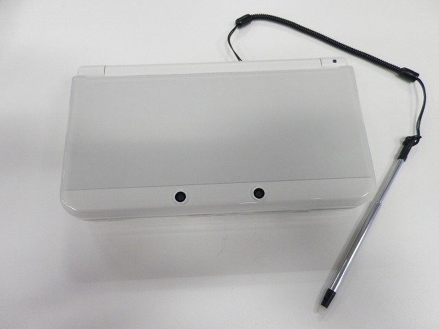 New 3DSを開封！カバーなど周辺機器の使い心地をレポート