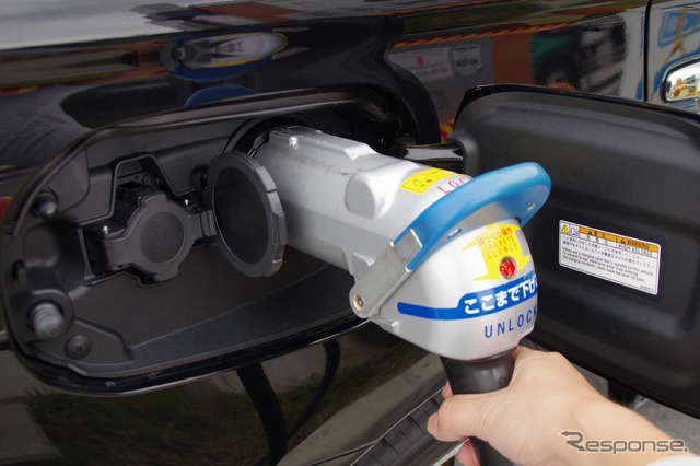 三菱 アウトランダーPHEV 1泊2日無料体験…どこまで節約できる?