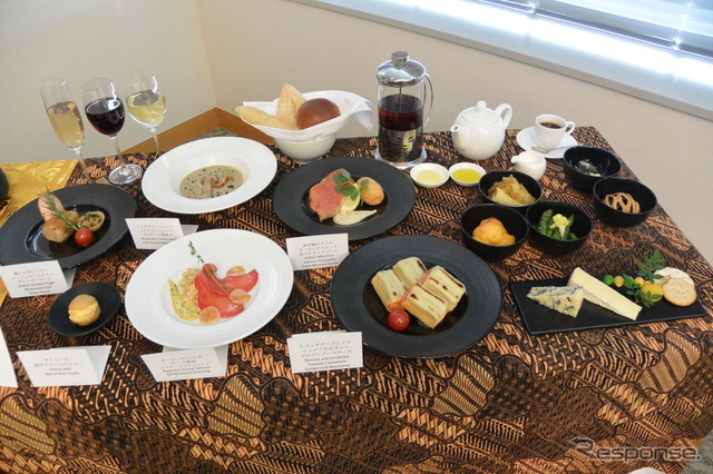 ガルーダ・インドネシア航空 ビジネスクラス 機内食 洋食