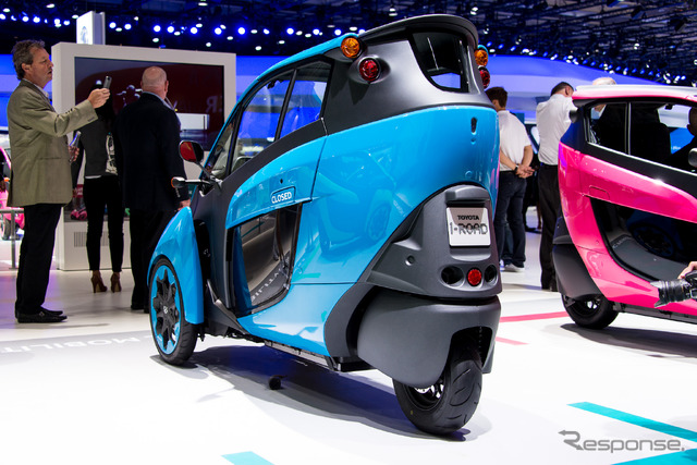 トヨタ i-Road(パリモーターショー14)