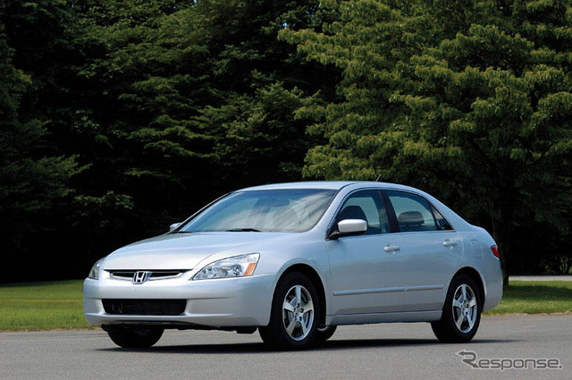 2003‐2007年モデルのホンダ アコード（日本名：インスパイア）