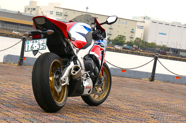 ホンダ CBR1000RR SP