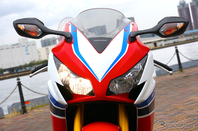 ホンダ CBR1000RR SP