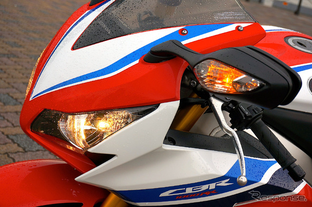 ホンダ CBR1000RR SP