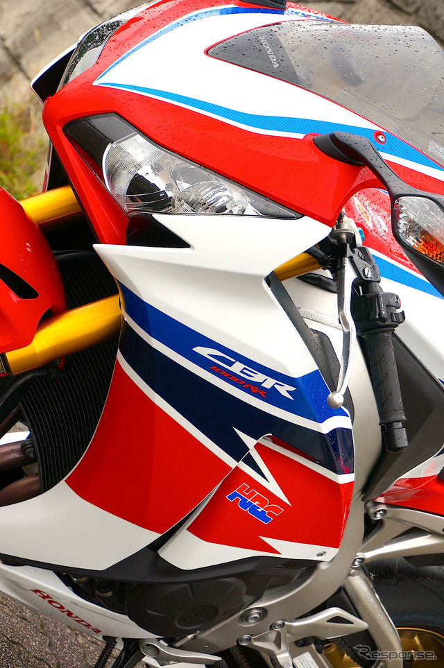 ホンダ CBR1000RR SP