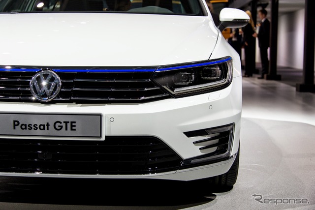 VW パサート GTE(パリモーターショー14)