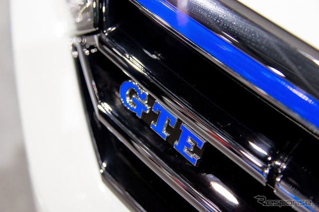 VW パサート GTE(パリモーターショー14)