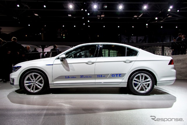 VW パサート GTE(パリモーターショー14)
