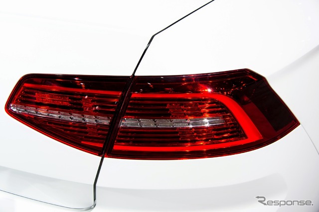 VW パサート GTE(パリモーターショー14)