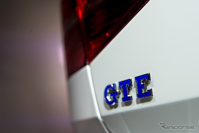 VW パサート GTE（パリモーターショー14）