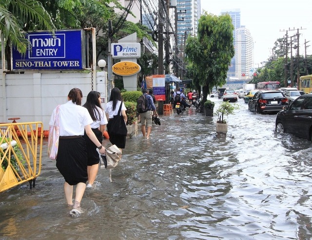 アソーク通りの洪水（２１日）