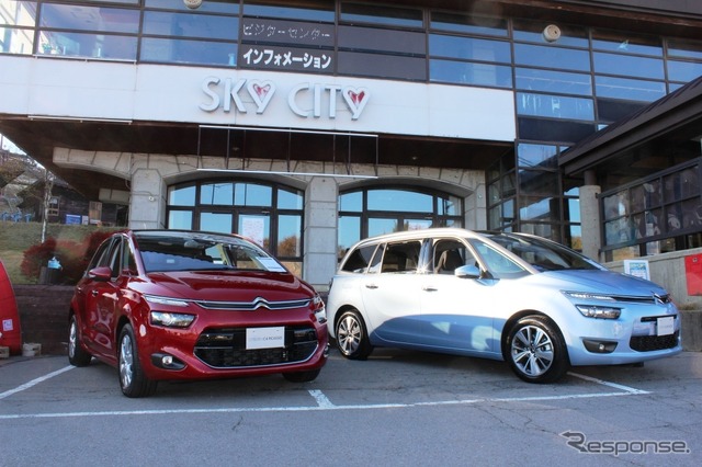 シトロエン・C4ピカソ(左)とグランドC4ピカソ(右)