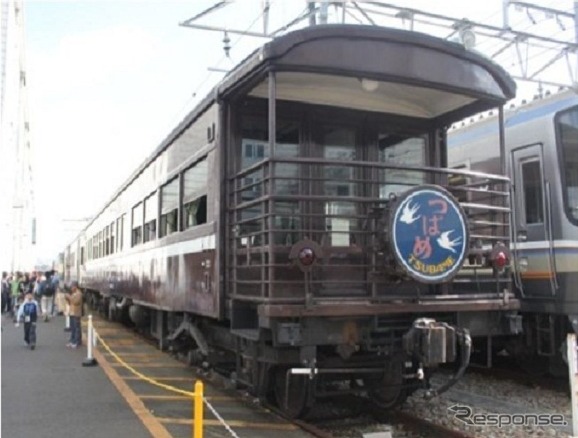 車両は旧1等展望車のマイテ49形などが展示される。